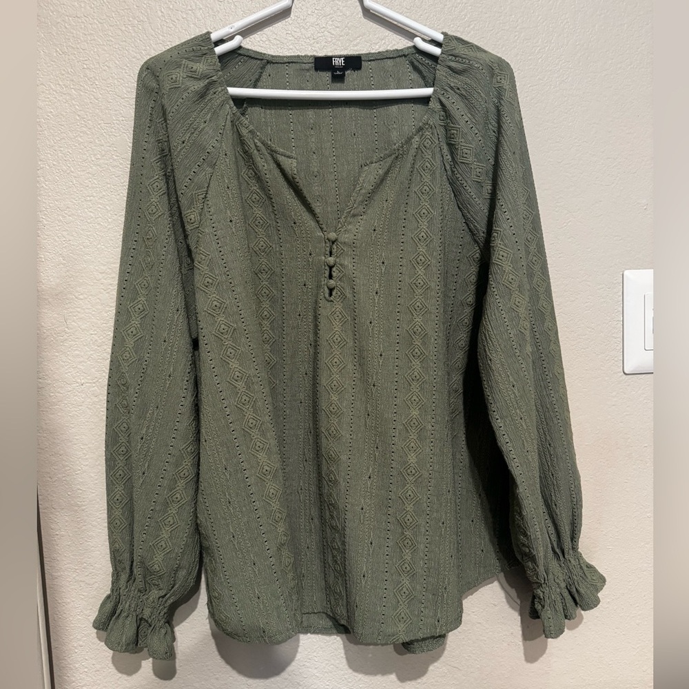 •FRYE Olive Green Button-Front Textured Peasant Blouse